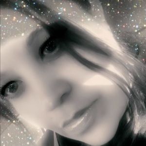 Meet your Posher, Madeline